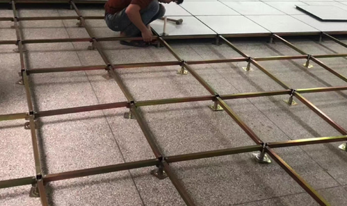 草莓黄色网站在线观看地板收边技巧的讲解